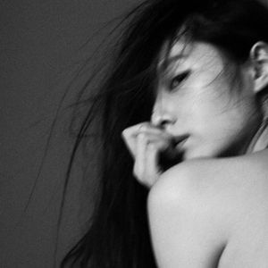 裸体美女开腿率
