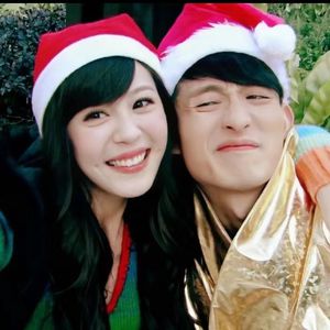 国产白嫩美女无套久久
